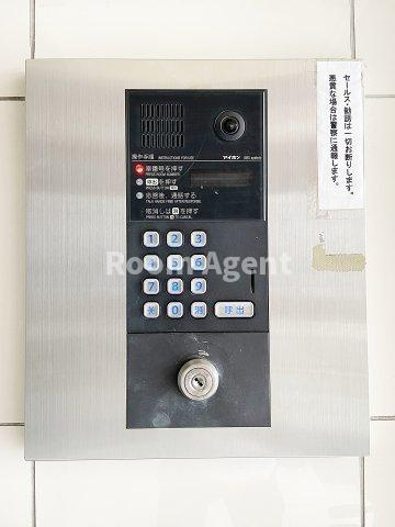 ハピネスのエントランス