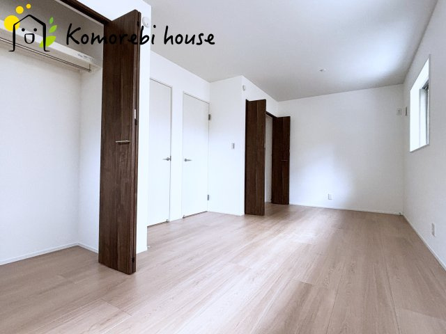 さいたま市北区日進町2丁目　新築一戸建て　01の寝室|10帖の洋室です