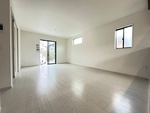 【居間・リビング】 | 福岡市南区皿山1丁目5期　1号棟（全1棟）【仲介手数料無料・0円】 | 現地写真。