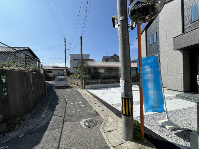 【その他】 | 福岡市南区皿山1丁目5期　1号棟（全1棟）【仲介手数料無料・0円】 | 現地写真。前面道路です。