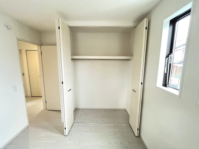 【収納】 | 福岡市南区皿山1丁目5期　1号棟（全1棟）【仲介手数料無料・0円】 | 現地写真。