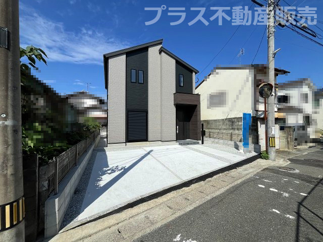 【外観】 | 福岡市南区皿山1丁目5期　1号棟（全1棟）【仲介手数料無料・0円】 | 現地写真。プラス不動産販売なら、現場の全ての棟をまとめてご見学頂けます。