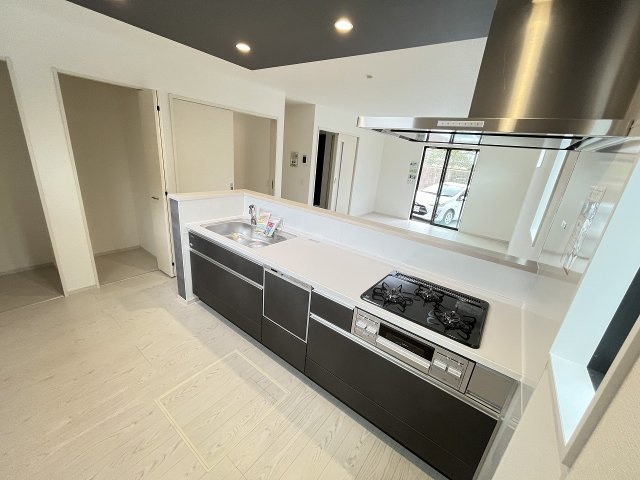 【キッチン】 | 福岡市南区皿山1丁目5期　1号棟（全1棟）【仲介手数料無料・0円】 | 現地写真。