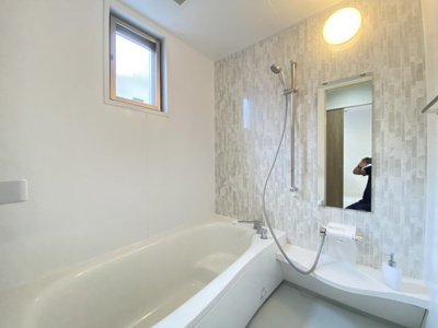 【浴室】 | 南城市玉城船越Ⅱ（全11棟）7・9・10号棟 | 10号棟　ゆったり入れるお風呂です♪