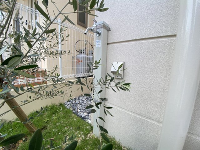 【設備】 | 南城市玉城船越Ⅱ（全11棟）7・9・10号棟 | 10号棟　外水栓♪コンセント付き♪