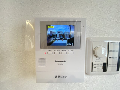 【セキュリティ】 | 南城市玉城船越Ⅱ（全11棟）7・9・10号棟 | 10号棟　TVモニター付きインターフォン♪