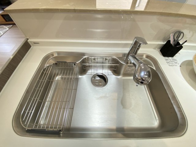 【キッチン】 | 南城市玉城船越Ⅱ（全11棟）7・9・10号棟 | 10号棟　浄水器付き♪