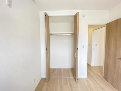 【収納】 | 南城市玉城船越Ⅱ（全11棟）7・9・10号棟 | 10号棟　洋室4.5帖＋CL付き♪