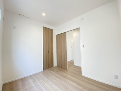 【洋室】 | 南城市玉城船越Ⅱ（全11棟）7・9・10号棟 | 10号棟　洋室4.2帖＋CL付き♪