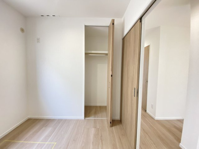 【収納】 | 南城市玉城船越Ⅱ（全11棟）7・9・10号棟 | 10号棟　洋室4.2帖＋CL付き♪