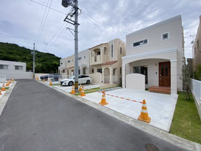 【前面道路含む現地写真】 | 南城市玉城船越Ⅱ（全11棟）7・9・10号棟 | ※東側4m道路♪