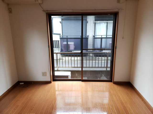 ショウハイムの居間・リビング