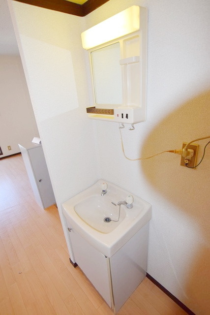 泉タウン２０の洗面所