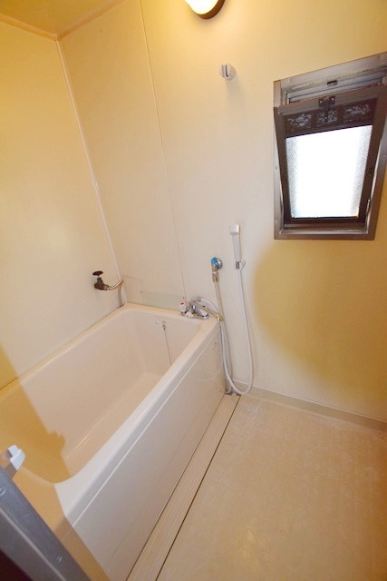 泉タウン２０の浴室