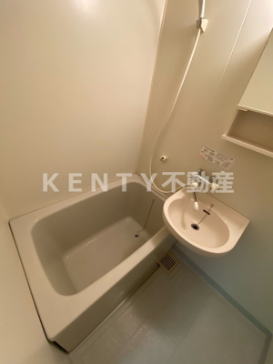 【浴室】 | オーキッドハウス | 落ち着いた空間のお風呂です