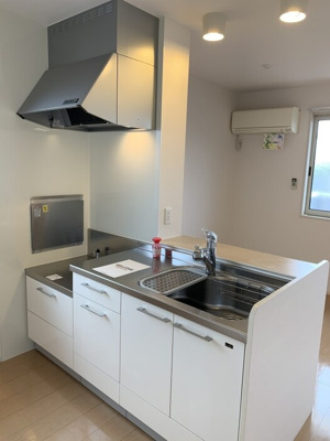 【キッチン】 | エルヴィレッジ　Ｄ