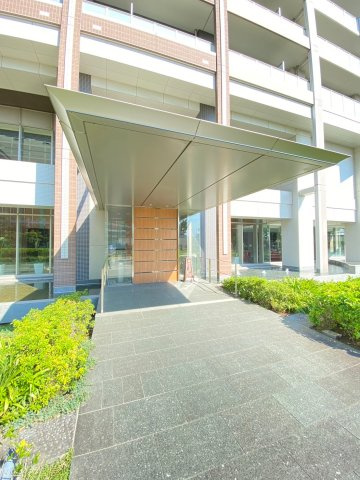 パークタワー南千里丘のエントランス