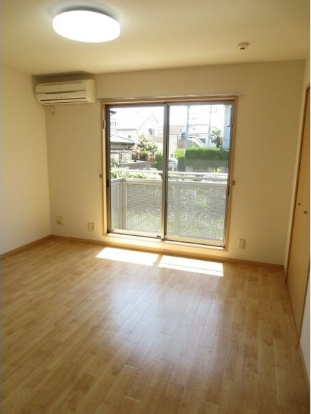 サニーコートの居間・リビング