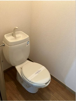 【トイレ】 | ウエストコート | 落ち着いた色調のトイレです