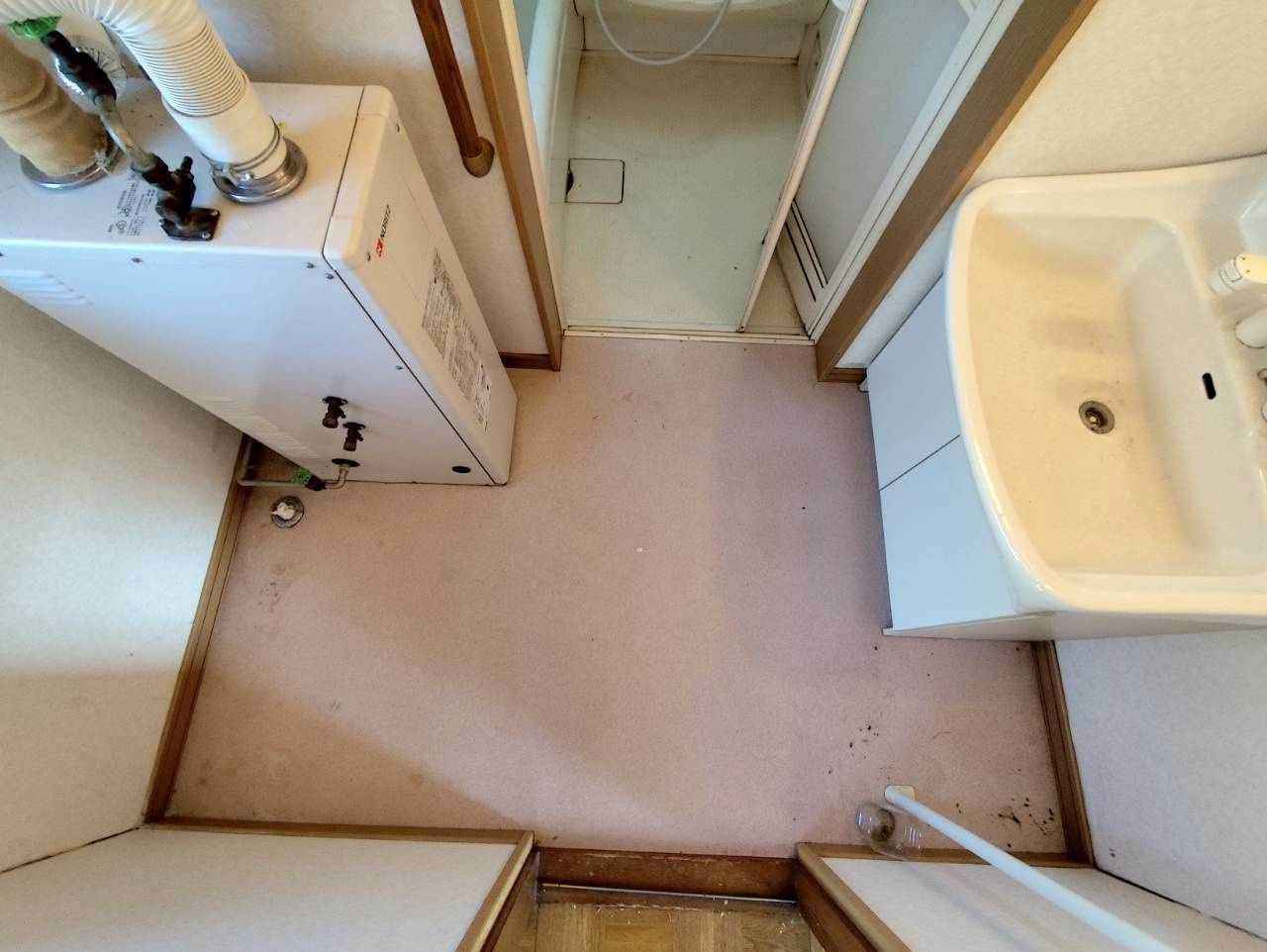 興津２丁目29貸家の洗面所