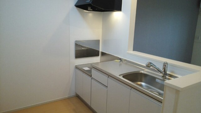 アライブ・サピーのキッチン|コンパクトなキッチンで掃除もラクラク