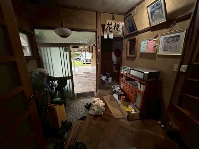 いすみ市大原　中古戸建の玄関