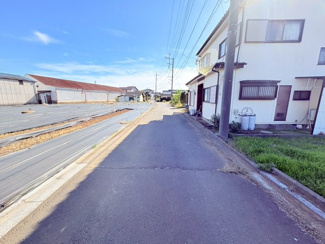 【前面道路含む現地写真】 | 狭山市上奥富　建築条件なし売地　西武新宿線『新狭山駅』徒歩26分　【奥富小学区】