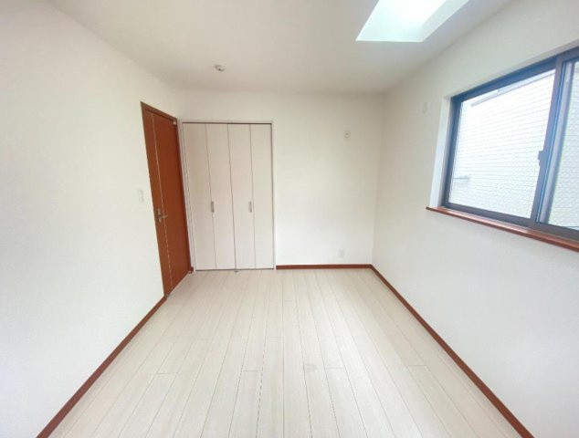 横浜市戸塚区下倉田町 中古戸建て【仲介手数料無料】の洋室