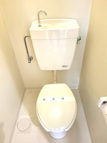 【トイレ】 | ホウプフルリラ | 独立洗面化粧台付き