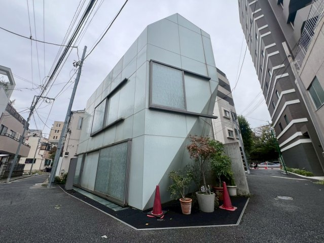 港区西麻布　中古戸建の外観