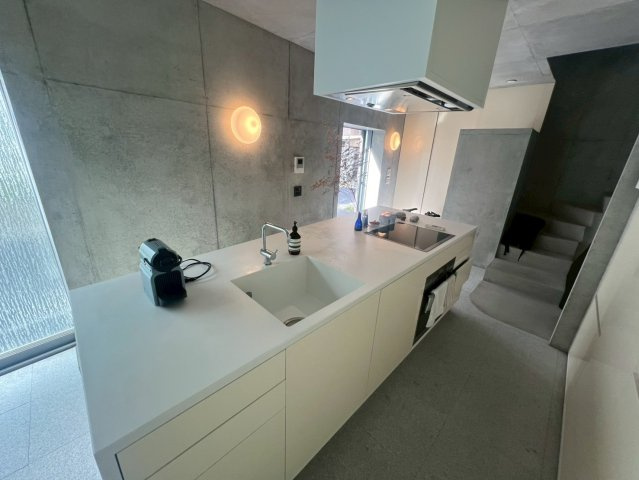 港区西麻布　中古戸建のキッチン