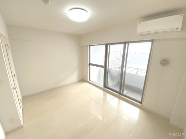 オーキッドレジデンス浦和の居間・リビング|明るい洋室☆彡