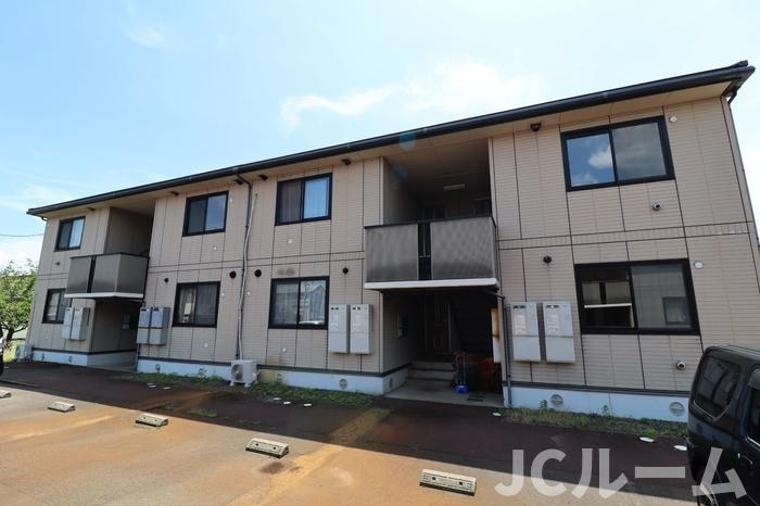 ロイヤルタウン寺町 参番館の外観
