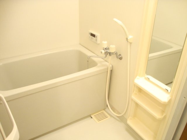 ルミエール泉の浴室|バス