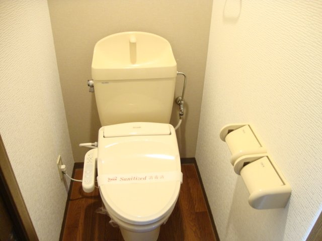 ルミエール泉のトイレ|シャワー付トイレ