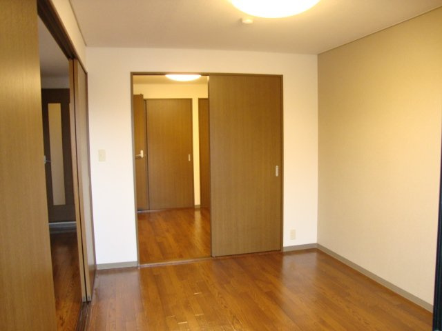 ルミエール泉の内装|南洋室