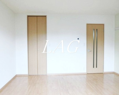 【居間・リビング】 | アパートメントＫ-Ⅲ | 洋室のお部屋です。（同仕様です。）