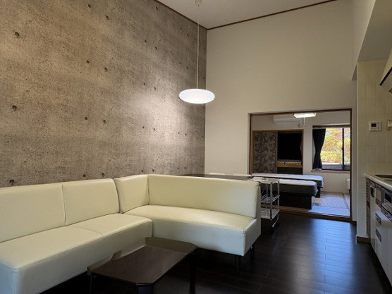 【居間・リビング】 | スカイヒルズD棟