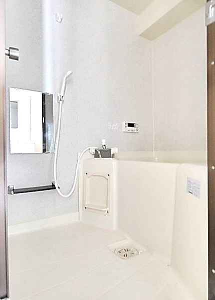 エレガンスマインⅢの浴室