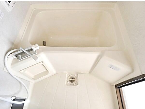 エレガンスマインⅢの浴室