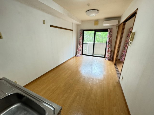 キングパレスの居間・リビング