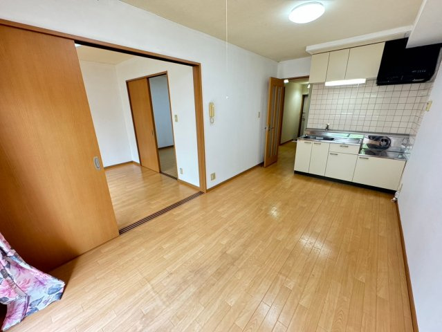 キングパレスの居間・リビング