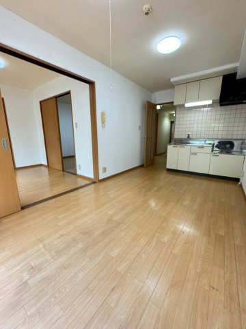 キングパレスの居間・リビング