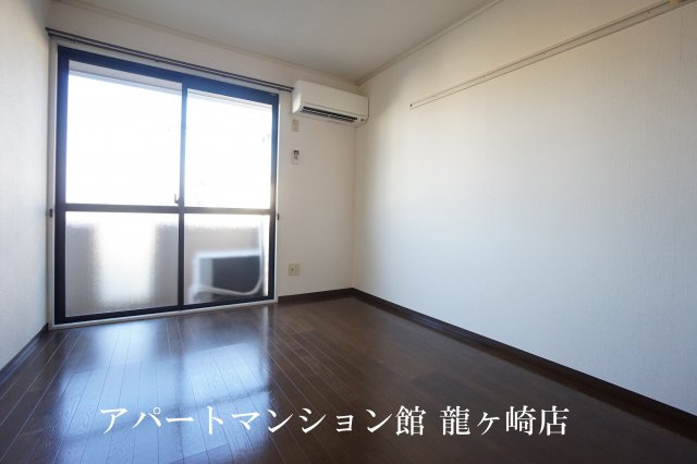 はなみずきの寝室