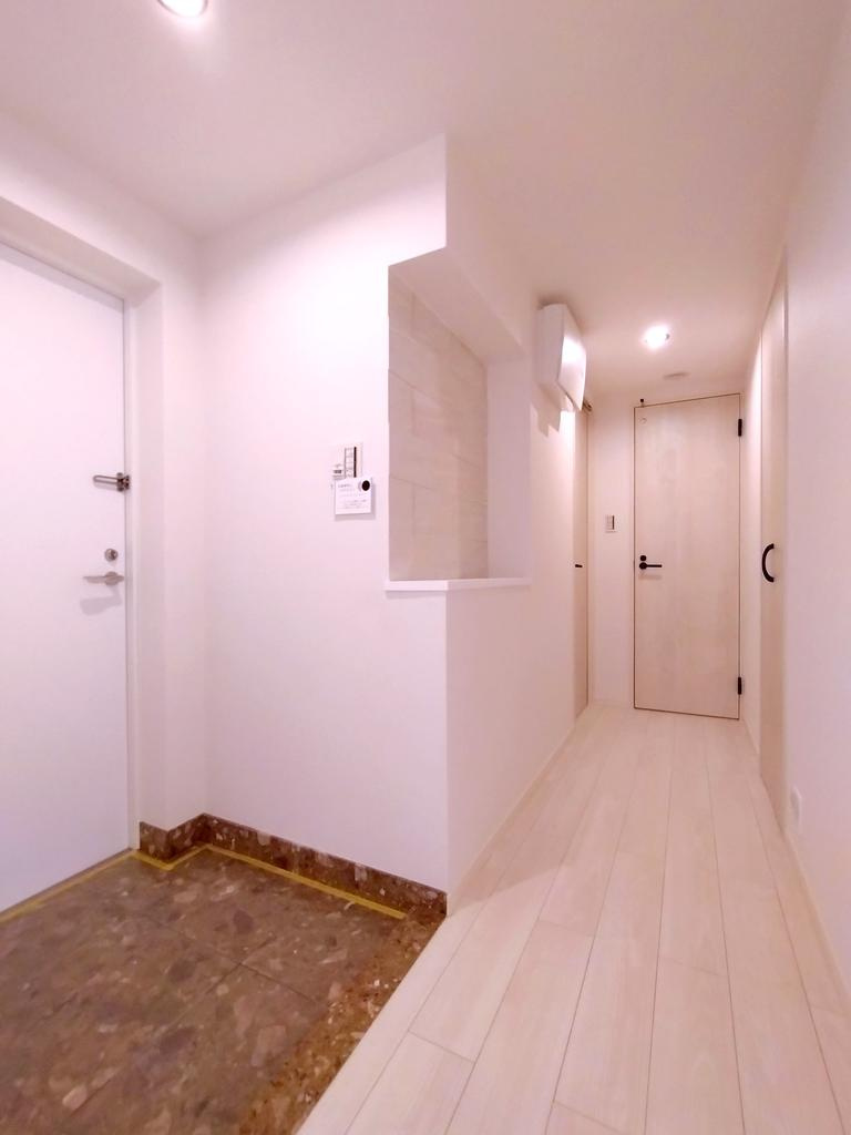 本牧三渓園ヒルズ の玄関