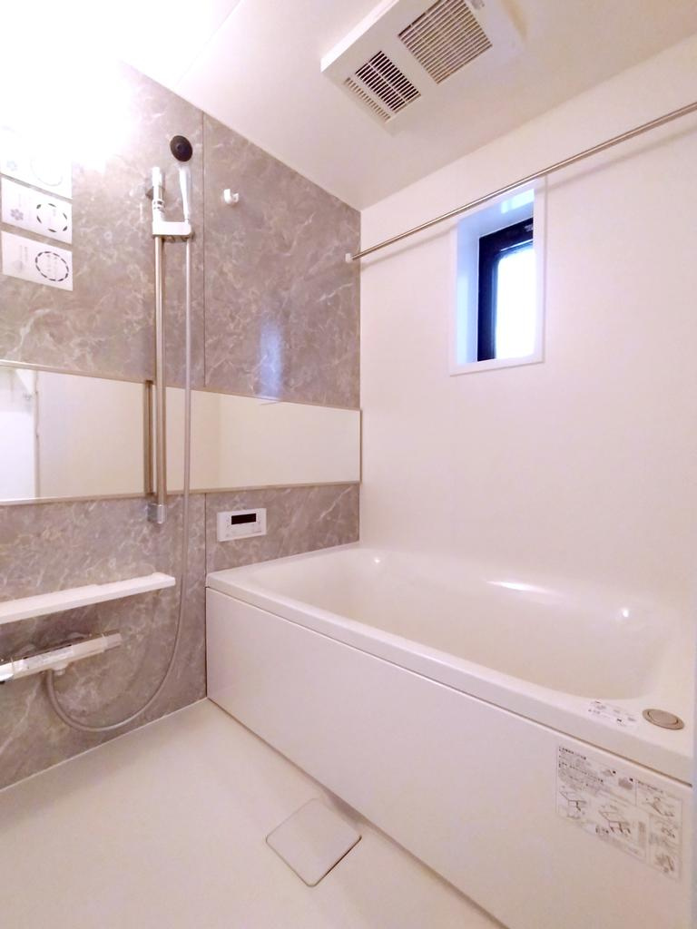 本牧三渓園ヒルズ の浴室