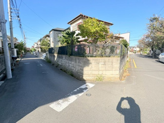 【前面道路含む現地写真】 | 狭山市水野　建築条件なし売地　西武新宿線『入曽駅』徒歩10分　【南小学区】