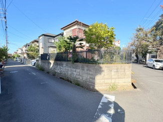 【前面道路含む現地写真】 | 狭山市水野　建築条件なし売地　西武新宿線『入曽駅』徒歩10分　【南小学区】