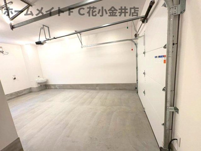 【設備】 | ヴィラアイビス | リモコン付き電動シャッター