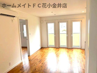 【居間・リビング】 | ヴィラアイビス | 陽当たり良好